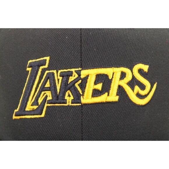 Mitchell & Ness  NBA LA Lakers Fitted Size 8 Flatbill Hat 3D Logo Black Cap NWT - Picture 2 of 10